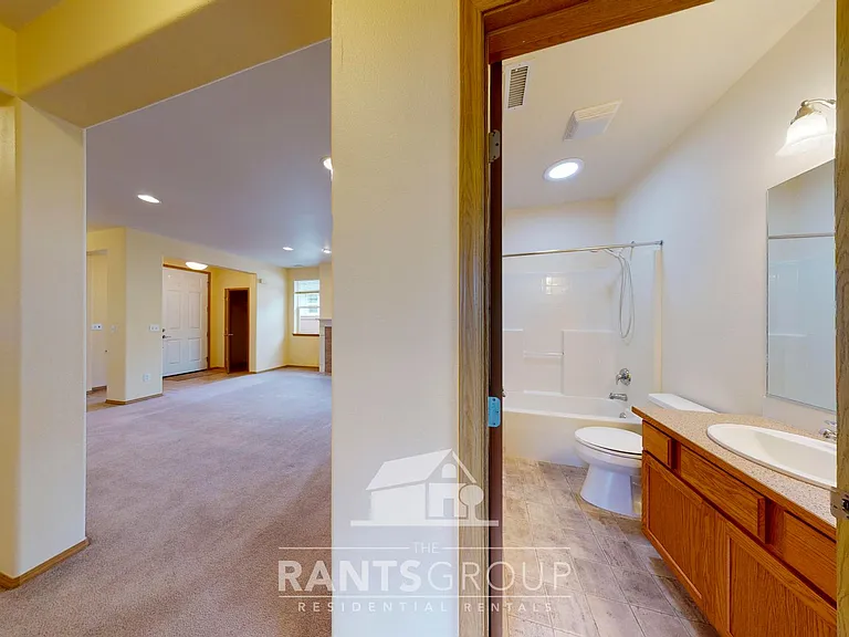 8242 Bainbridge Loop NE — Photo 19
