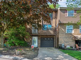 215 Sequoia Ct, Latrobe, PA