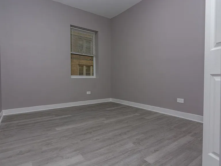 5032 W Washington — Photo 9