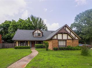 1900 W Pittsburg Ct, Broken Arrow, OK 74012