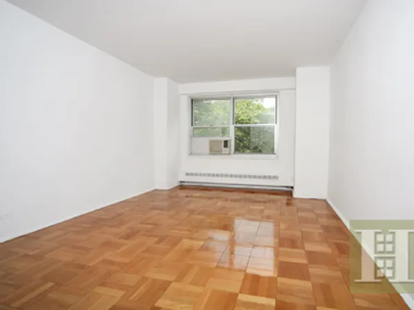 570 Grand Street image 1 of 7