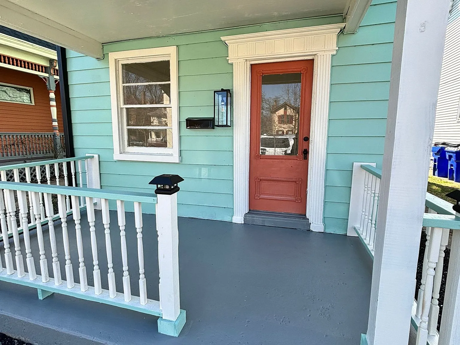 813 Campbell Ave — Photo 2