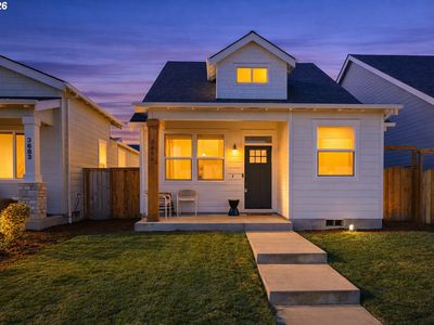 3695 NE McDonald Ln, Mc Minnville, OR, 97128