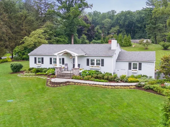 841 Yorklyn Rd, Hockessin, DE 19707