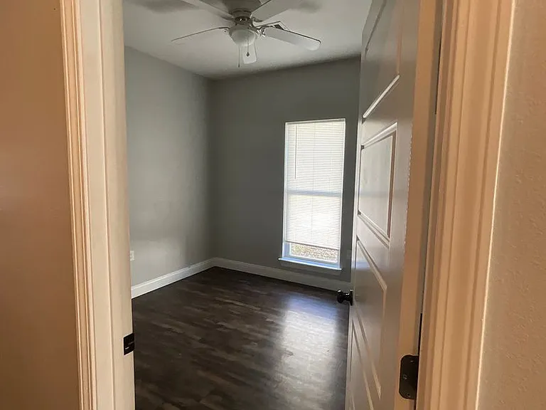 308 Lacey Eden Ln — Photo 25