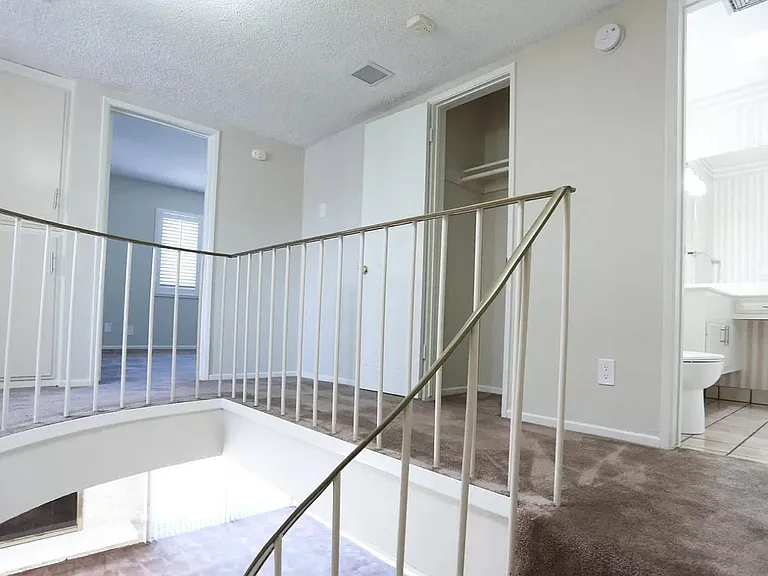 500 S Inglewood Ave — Photo 10