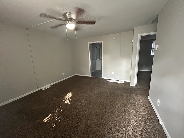 828 Wall St #4 — Photo 5