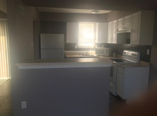 58 Hampshire Rd, Sicklerville, NJ 08081