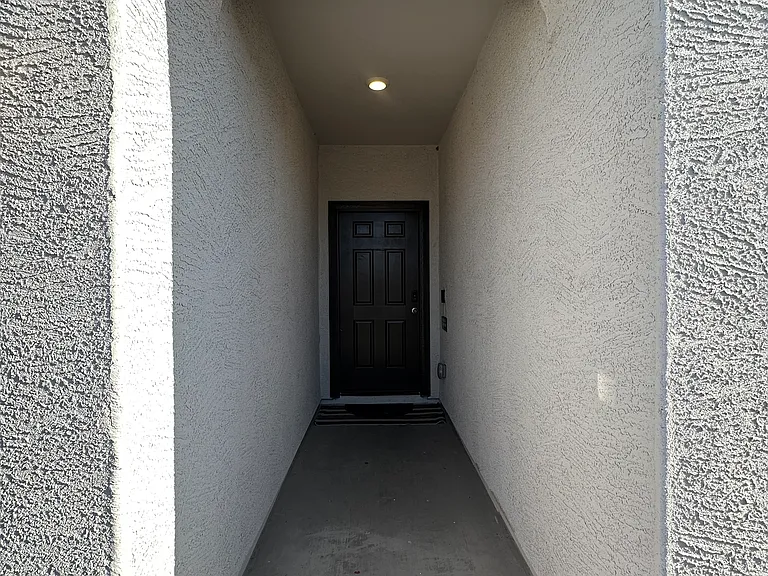 6421 W Ian Dr — Photo 3