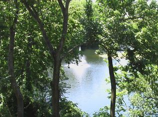 2815 Lake Shore Pl APT 202, Dayton, OH 45420