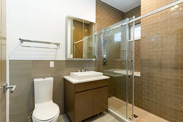 Rented by Acre NY Realty Inc | media 18