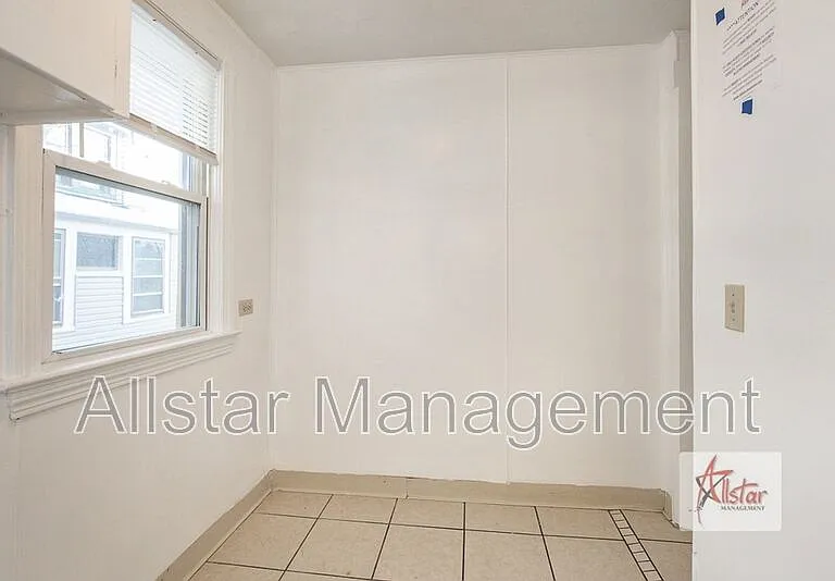3786 W 37th St #3 — Photo 15