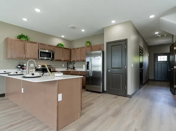 Buffalo Ridge Townhomes