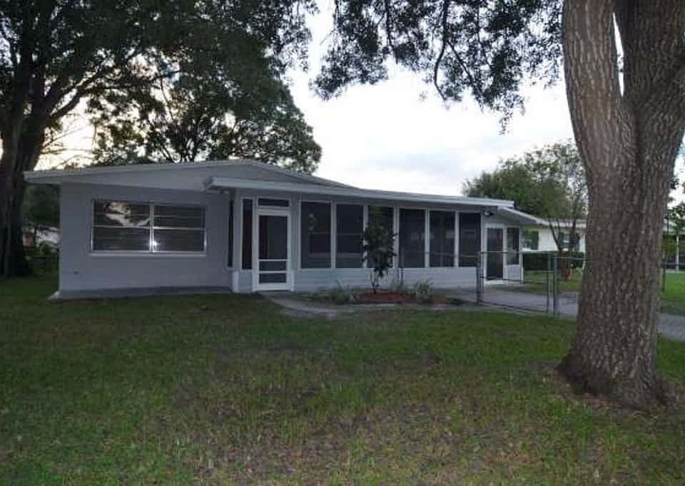 1st image of 6014 N Thatcher Ave