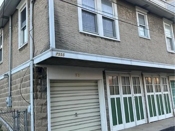 1555 Washington Ave, Northampton, PA 18067