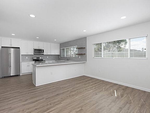 3rd image of 6337 Newsome Dr