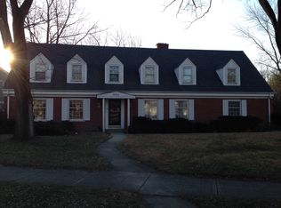2511 Saint Stephens Grn, Northbrook, IL
