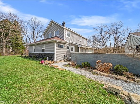 10560 Johnnycake Ridge Rd, Concord, OH 44077