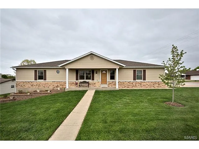 406 Ann Dr photo 1
