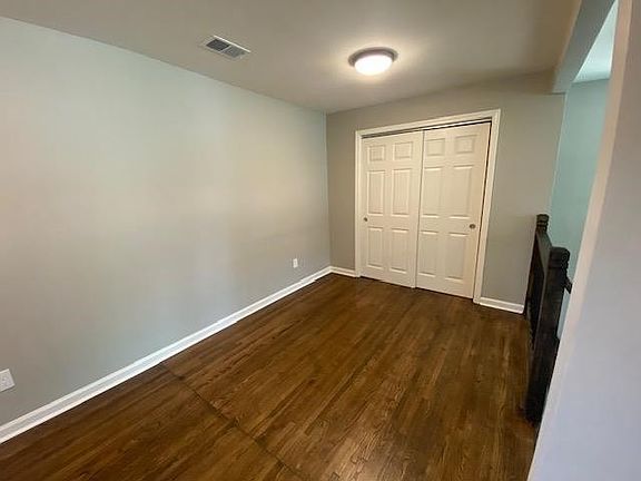 4th image of 4551 Jamaica Ave