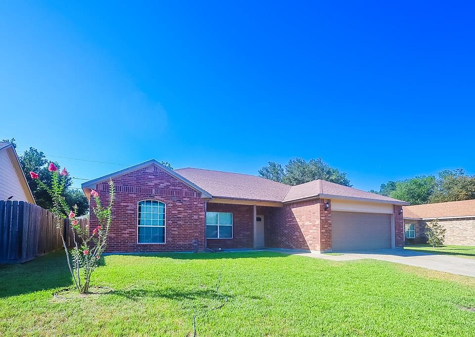1203 Taylor St, Beeville, TX 78102 MLS 112802 Zillow