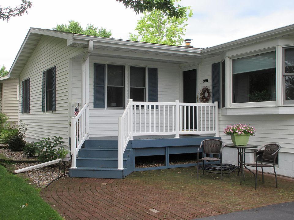 1st image of 3111 Youngdale Ave