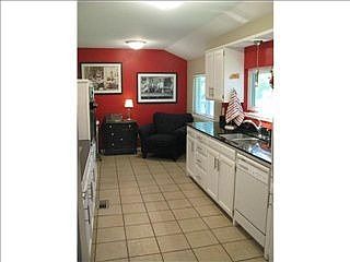 5th image of 2813 Carlton Way