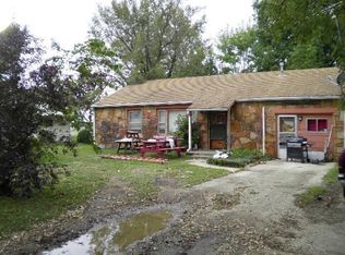 581 S Jefferson St, Welch, OK 74369