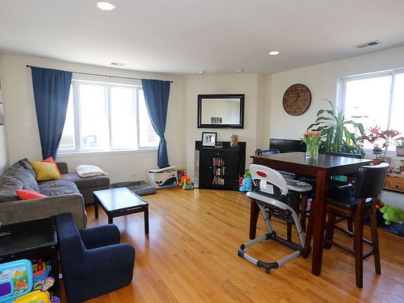 4th image of 3655 N Southport Ave Unit N5