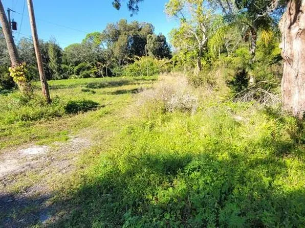 6235 N Tropical Trl, Merritt Island, FL 32953