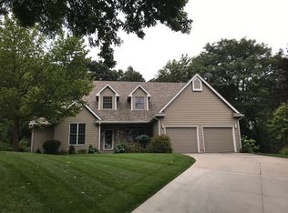 2812 Virginia Pl, Des Moines, IA 50321