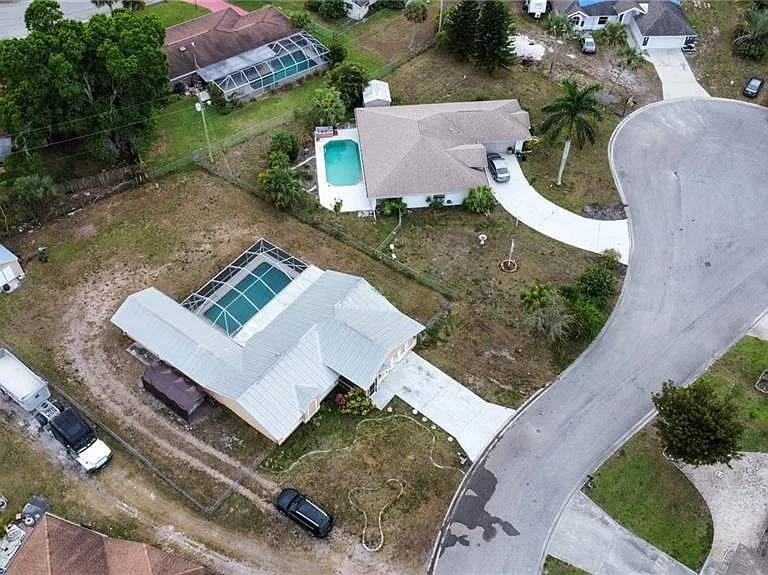 706 Arianne Ct — Photo 21