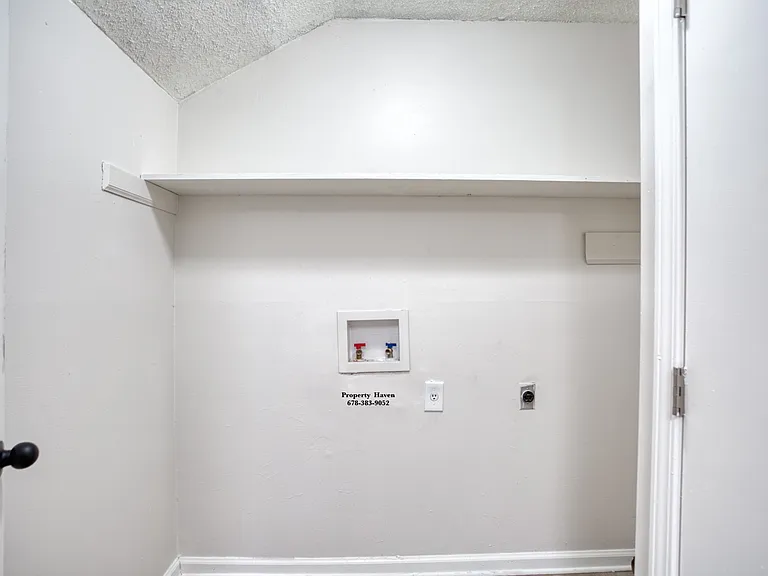 4031 Hawthorne Cir SE #2 — Photo 9