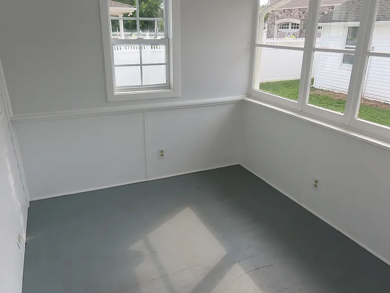 904 Arnold Ave — Photo 8