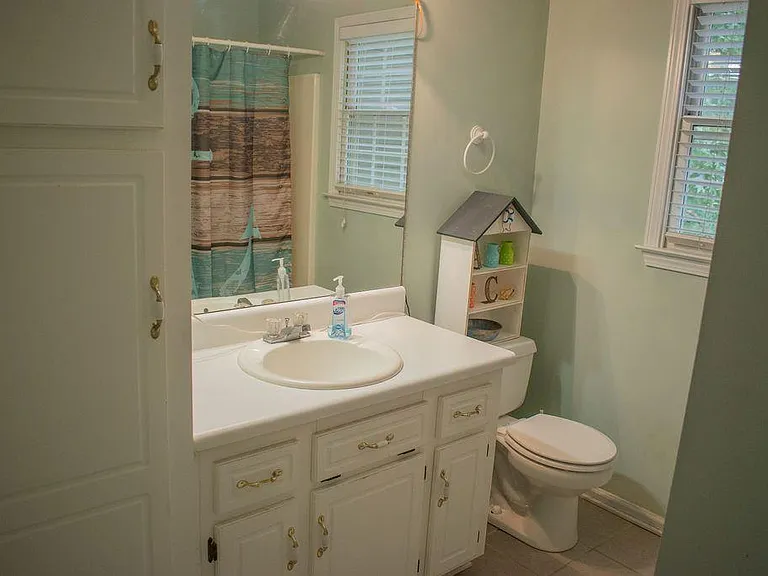1028 Queensbury Run — Photo 16