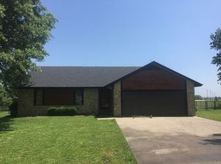 26 Hubbard Pl, Lathrop, MO 64465