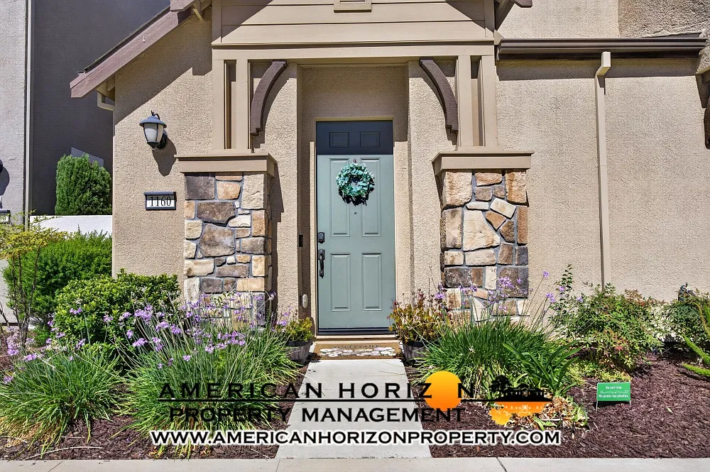 4 bed, 2013 sqft, $3,000 — Photo 3