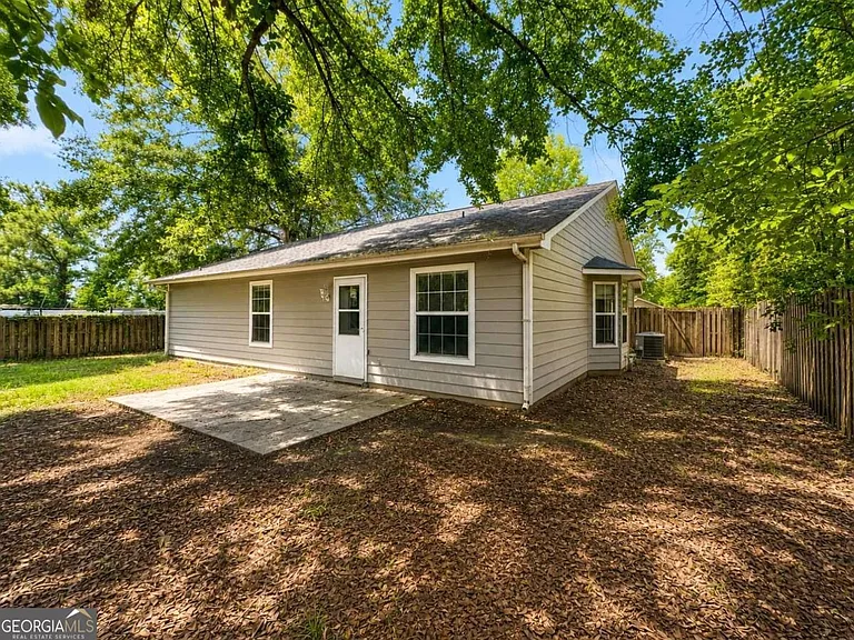 103 Royal Acres Ct — Photo 21