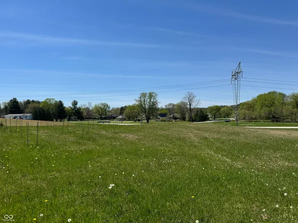 1612 N Makah Trl, Greensburg, IN 47240