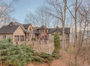 1054 Rocky Knob Rd, Waynesville, NC 28786