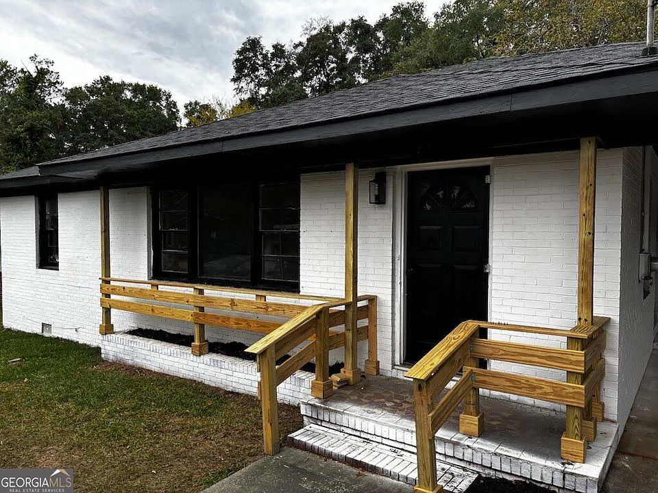 1st image of 3084 Bethune Ave