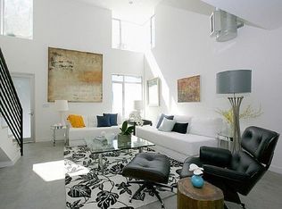 1120 N El Centro Ave APT 15, Los Angeles, CA 90038