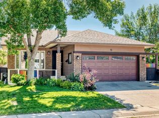 12 W Sunvale Mews SE, Calgary, AB T2X 2P5
