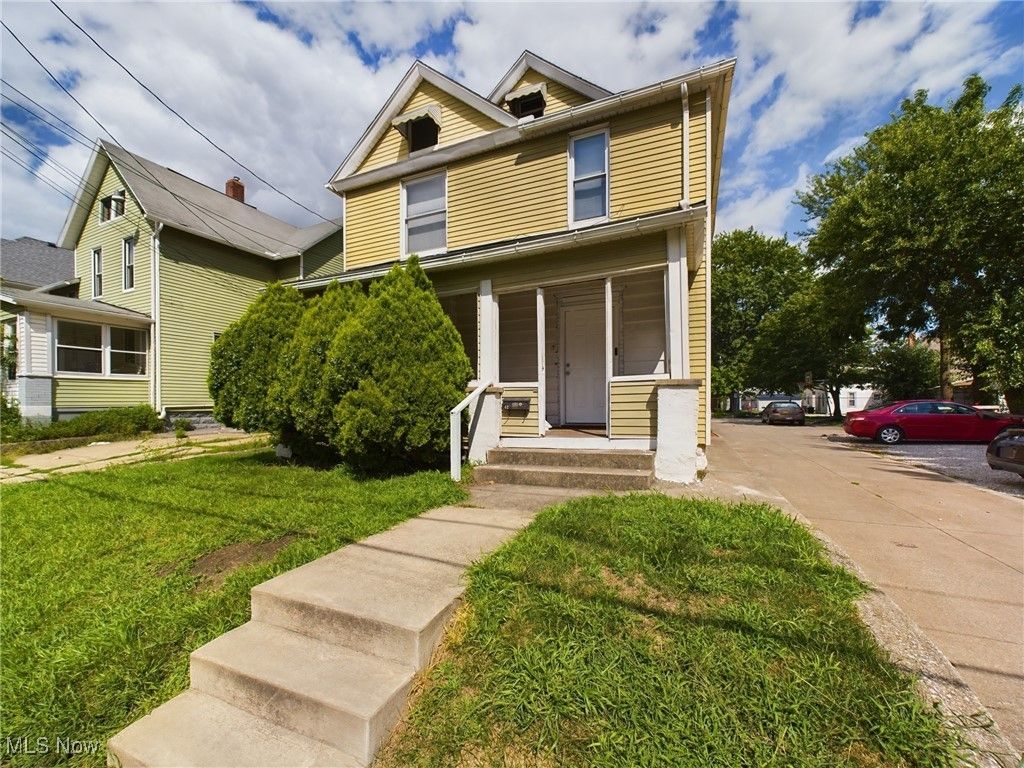 Real estate listing image