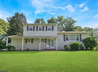 19 Nimitz Rd, Wayne, NJ 07470