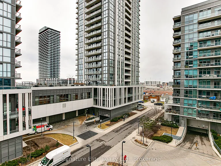 1185 The Queensway #526 — Photo 13
