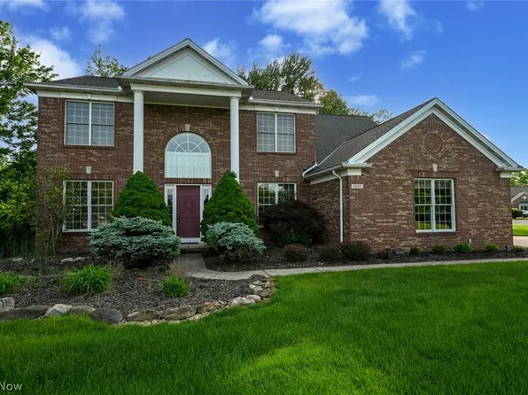 1320 Baldwin Ct, Broadview Heights, OH 44147