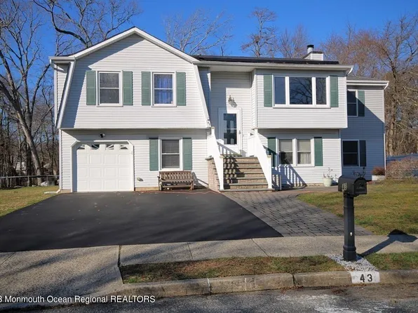 43 Eric Drive, Howell, NJ 07731