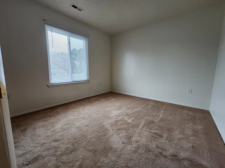 4080 Sherman Oaks Ave — Photo 16