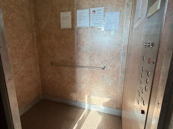 1717 Avenue N image 22 of 25